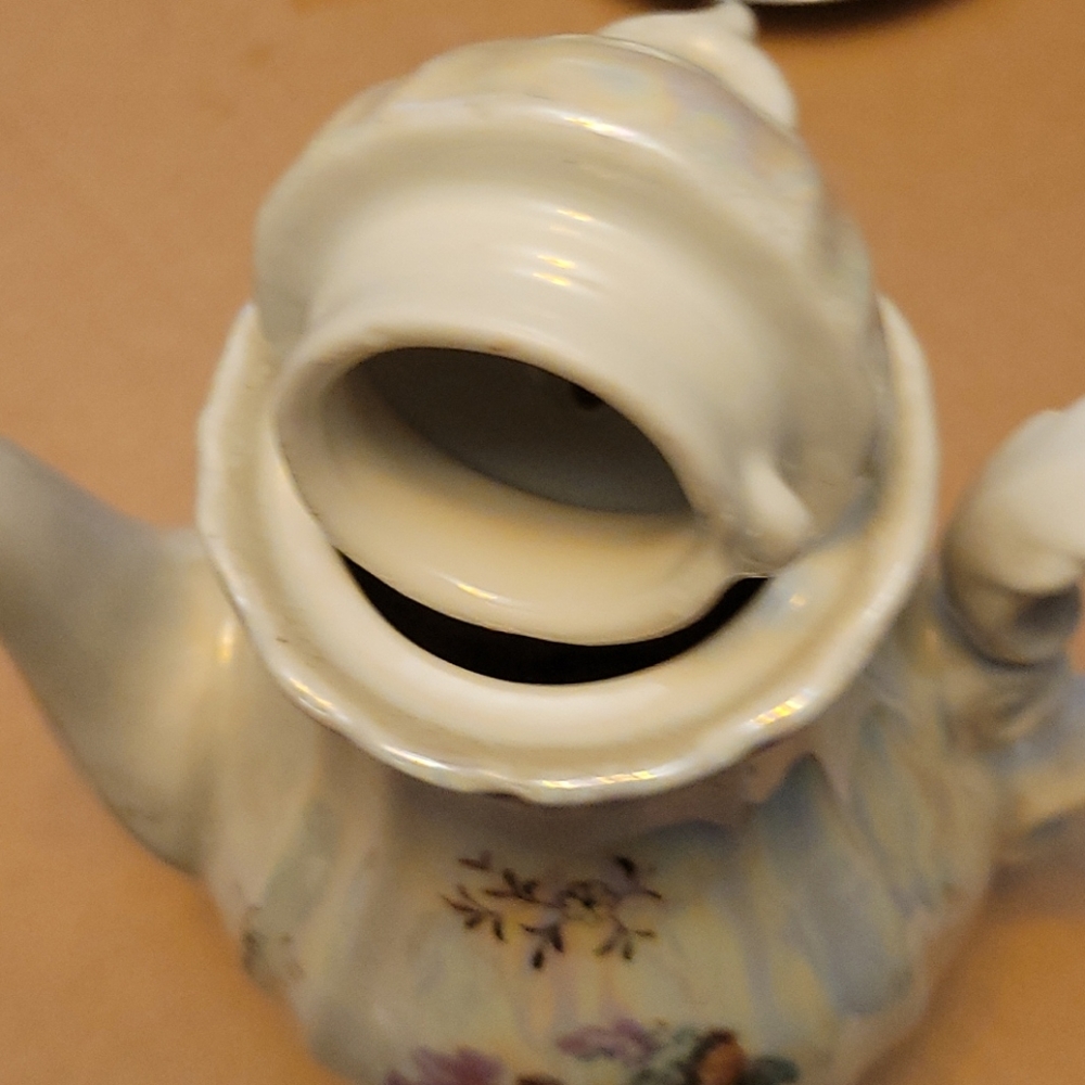 DEMITASSE SET: 12 PEICES - Picture 6 of 11
